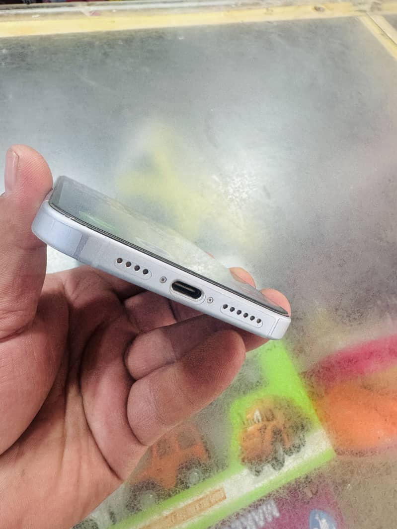 iPhone 15 plus waterproof 6