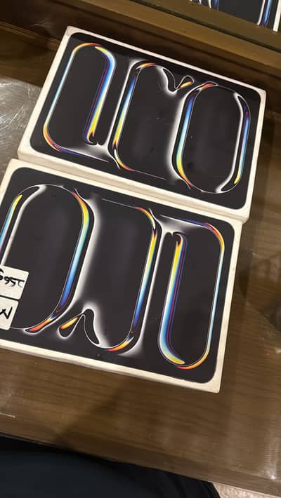 Apple iPad Pro M4’S 256GB’S - Warranry + Good Condition
