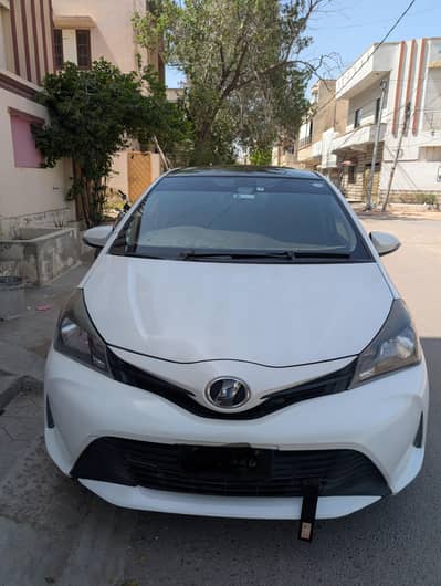 vitz 2016/2020 pearl white B2B