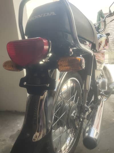 Applied for 70 bike for sale new condition