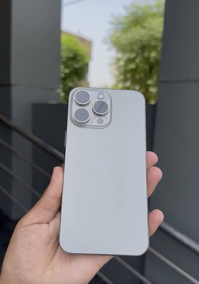 Apple iPhone 15 Pro Max