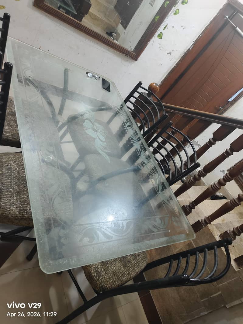 sofa and dining table 4