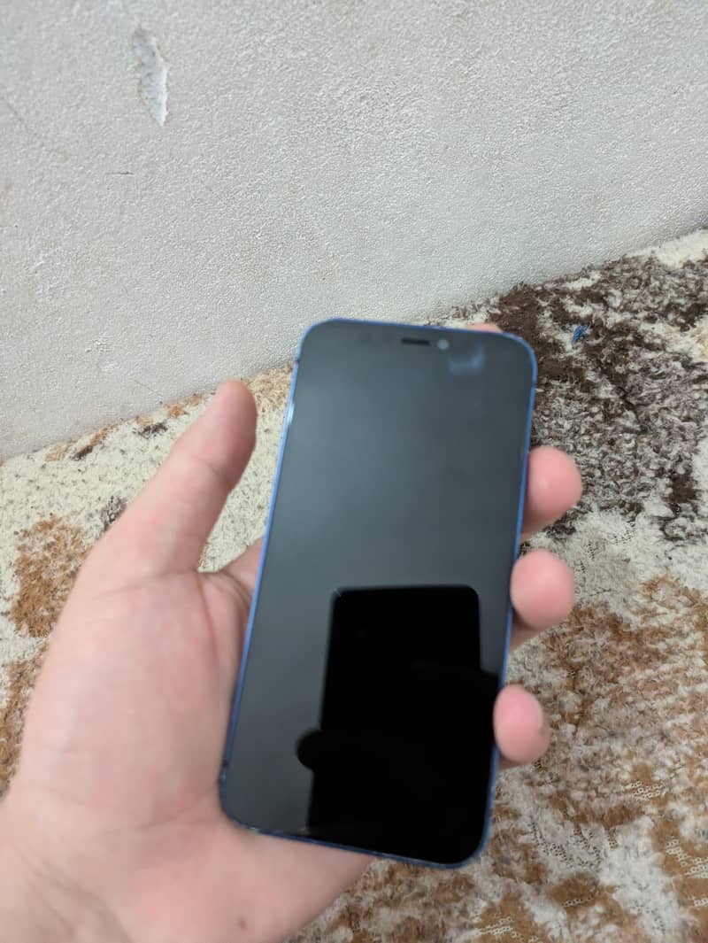 iphone 12 mini 3