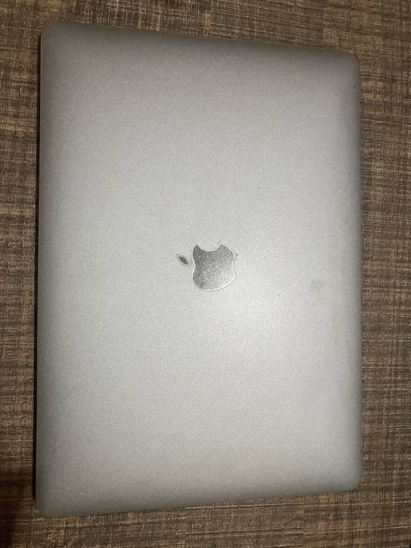 MacBook Pro 13-inch (2020) – 16GB RAM, 500GB SSD 3