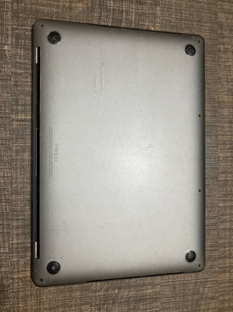 MacBook Pro 13-inch (2020) – 16GB RAM, 500GB SSD 4