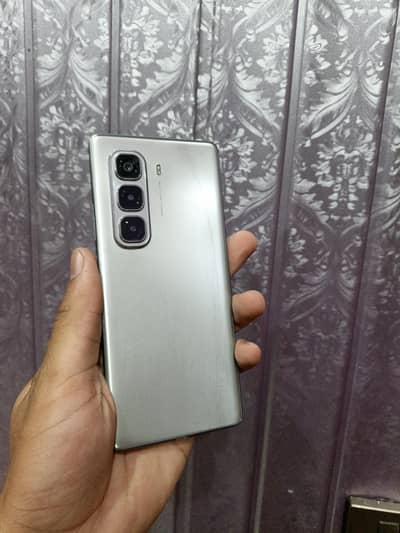 Infinix hot 50 pro plus  8/256 complete box condition 10/9.5