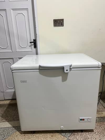 defreezer in very excellent condition with warranty card