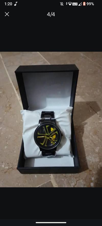 spinning watch 10/10 condition final price 1800