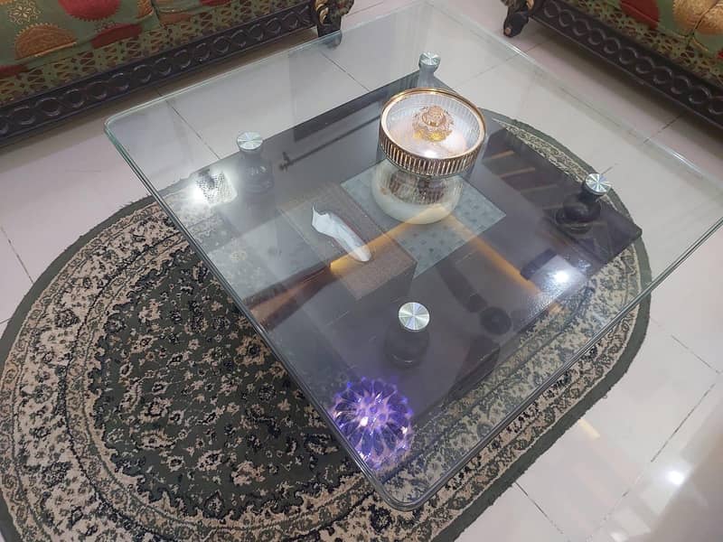 Central Table 1