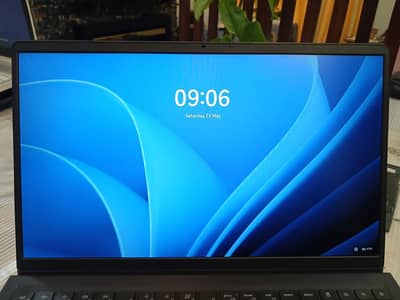 Dell Vostro 3520