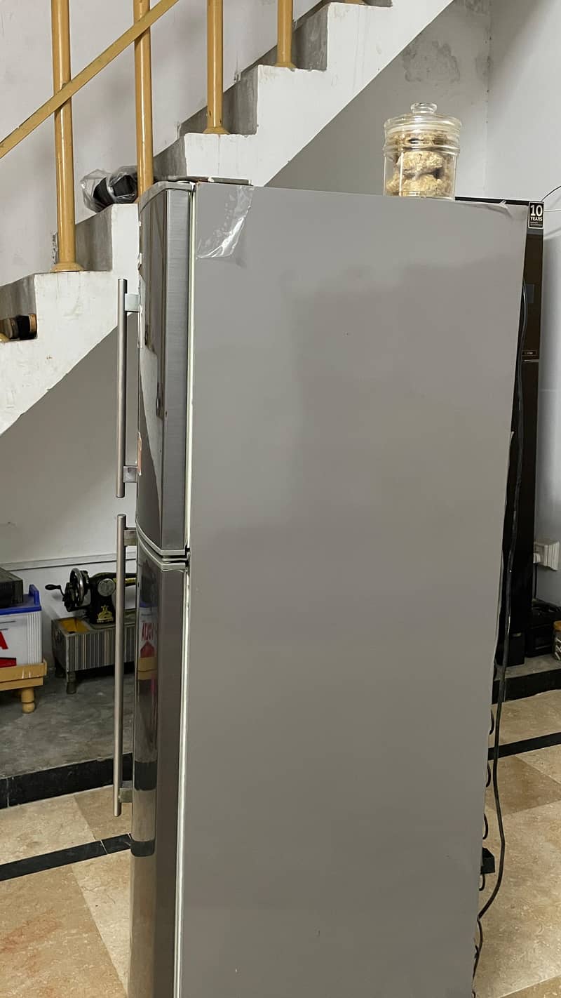 refrigerator 4