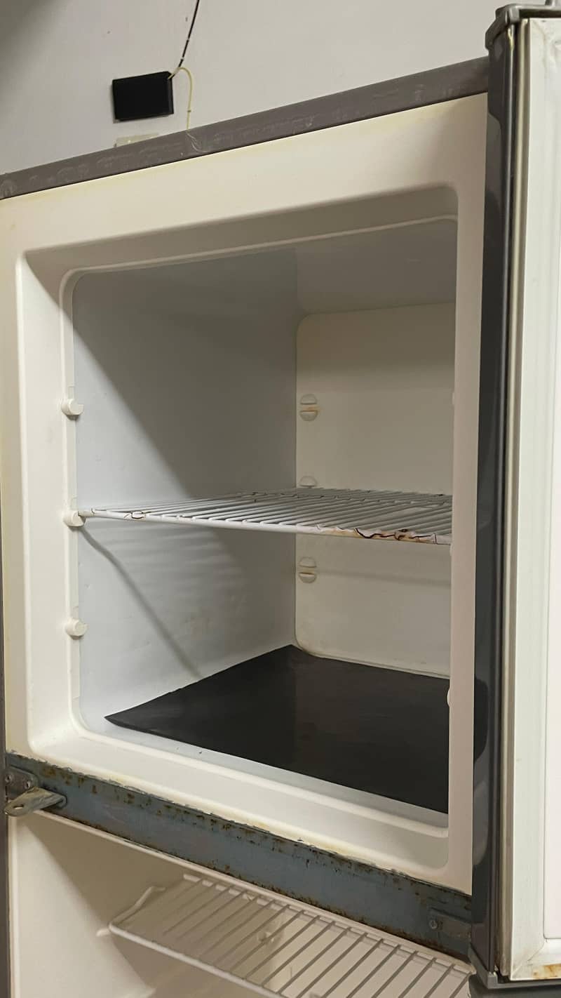 refrigerator 8