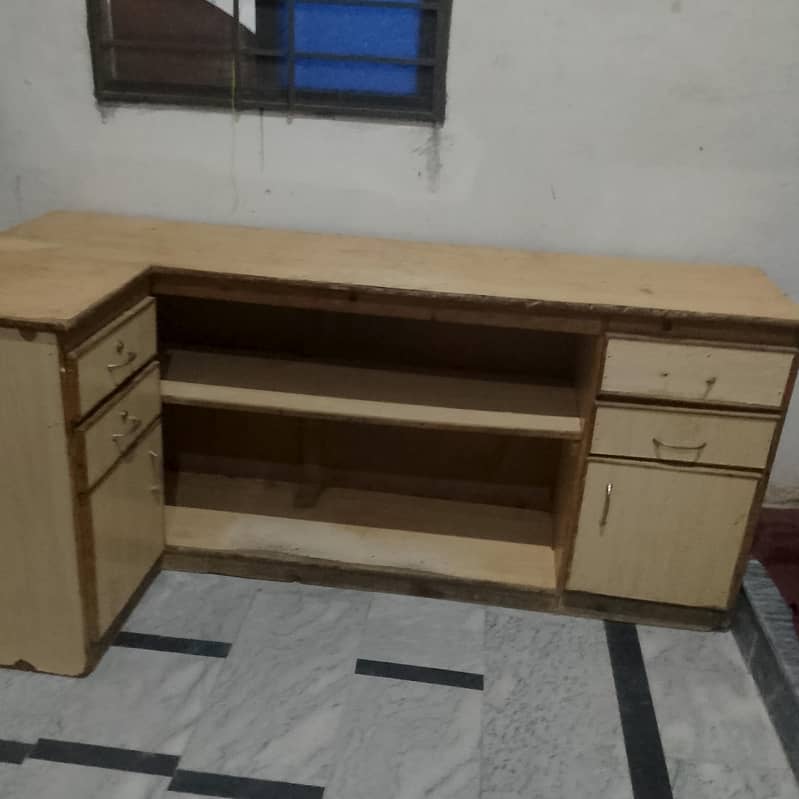 table exchange with sofa 0