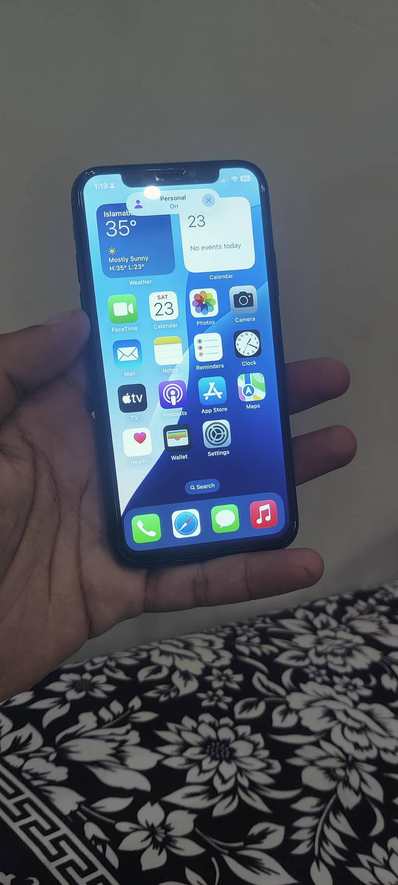 iphone xs 4