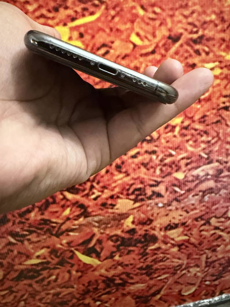 Iphone Xs 5