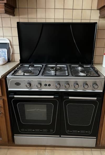 Canon 5-Burner Cooking Range with Oven & Hot Box – Excellent Condition