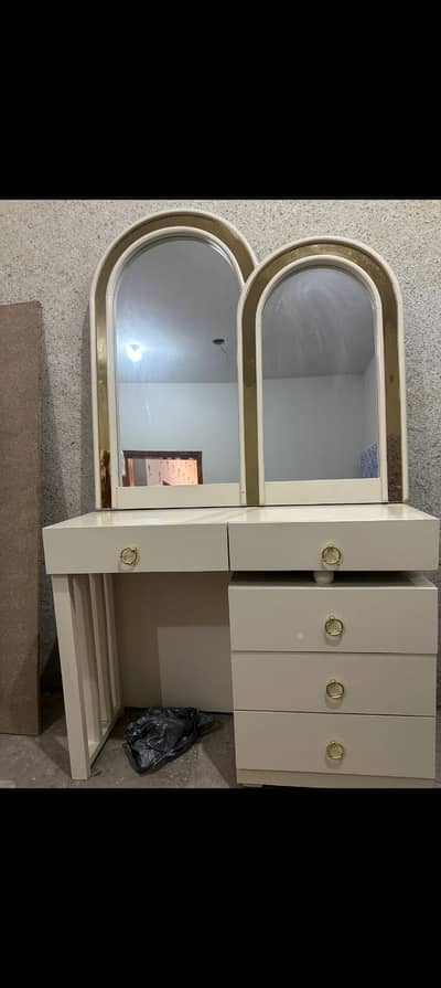 bedroom furniture