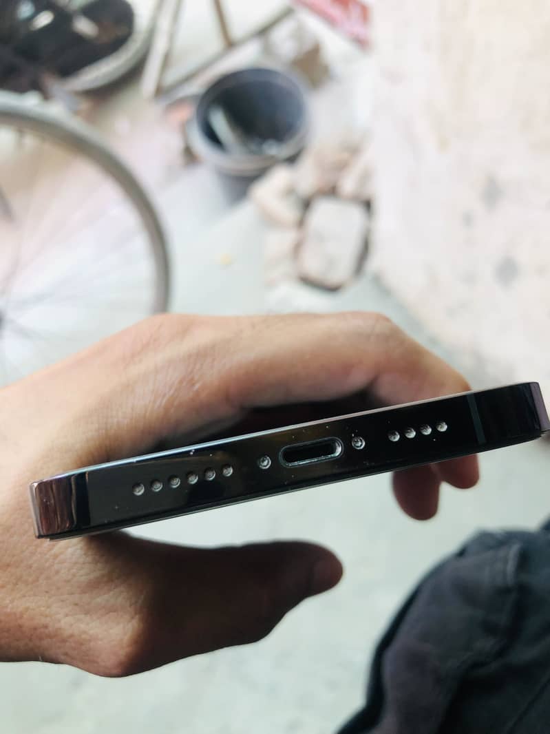 iPhone 14 Pro Max 1