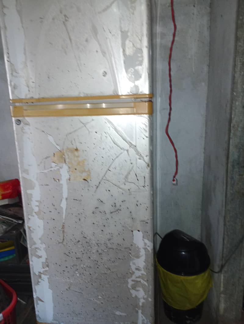 refrigerator 2