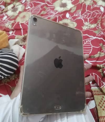 Apple IPad Pro ( 11 Inch ) Quad speakers pubg 120 FPS suuport