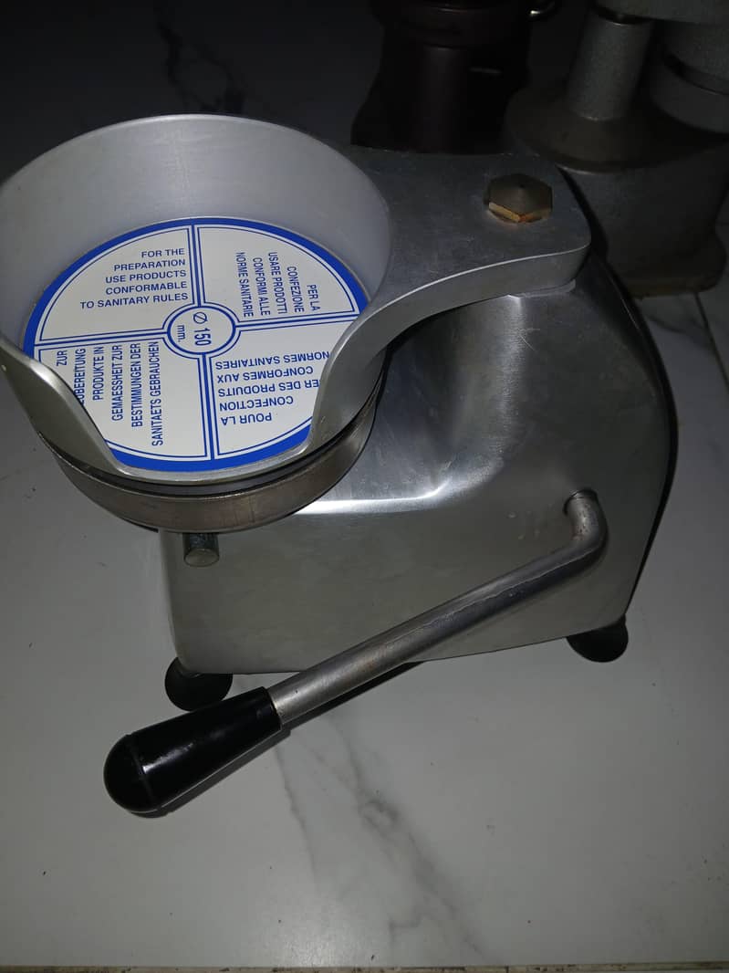 patty maker  machine 3