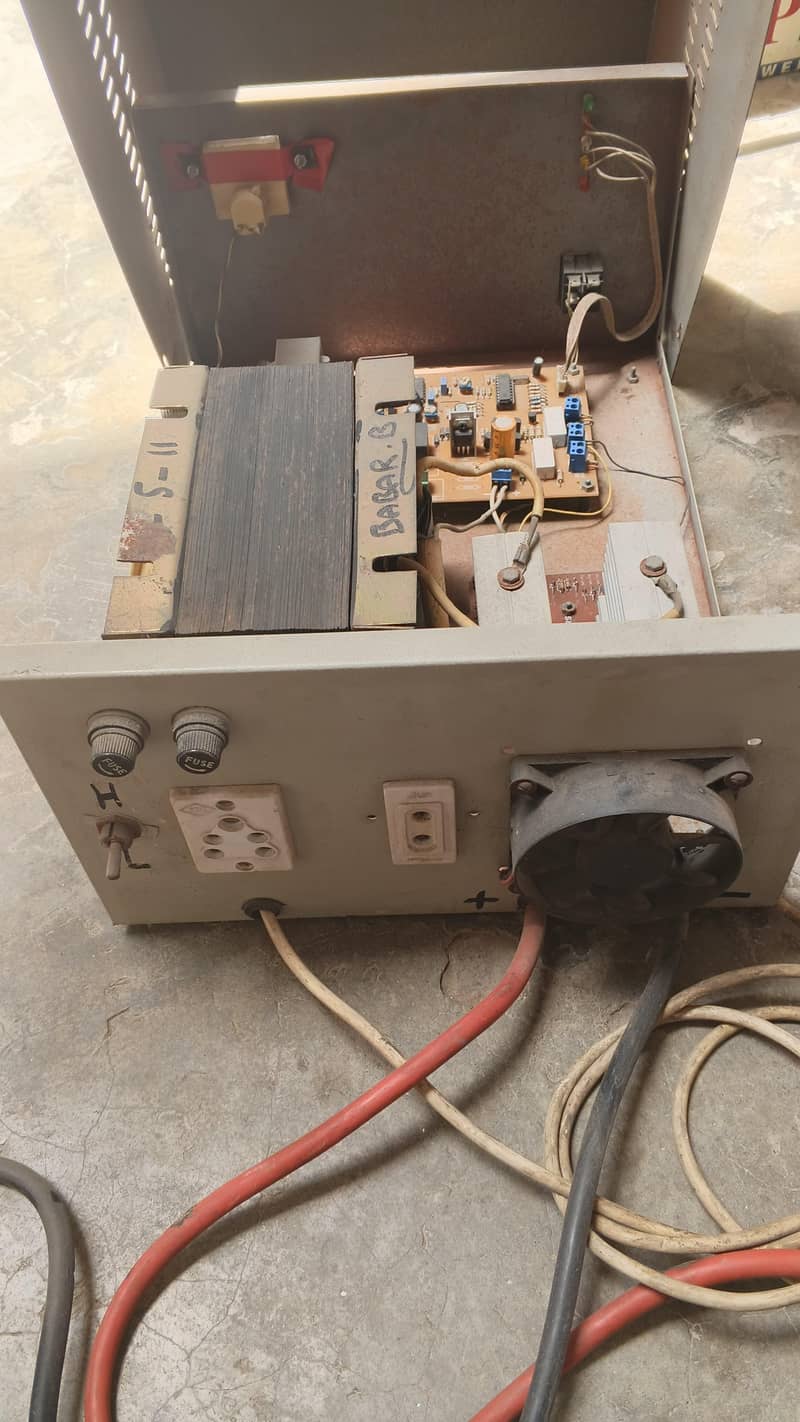 UPS 700w 1