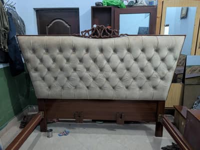 Bed Set with Dressing