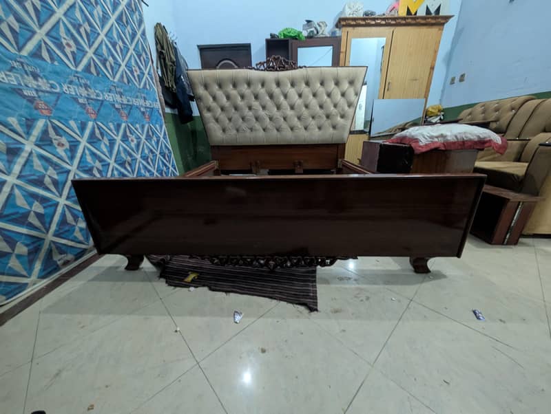 Bed Set with Dressing 1