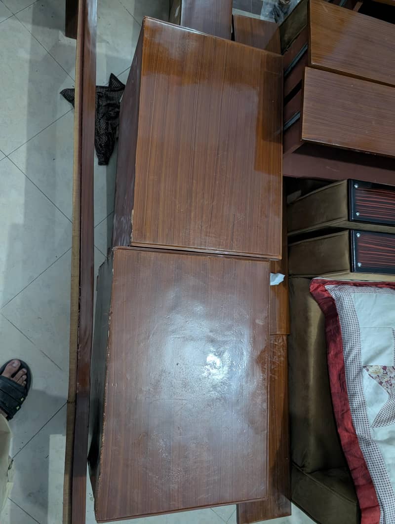 Bed Set with Dressing 2