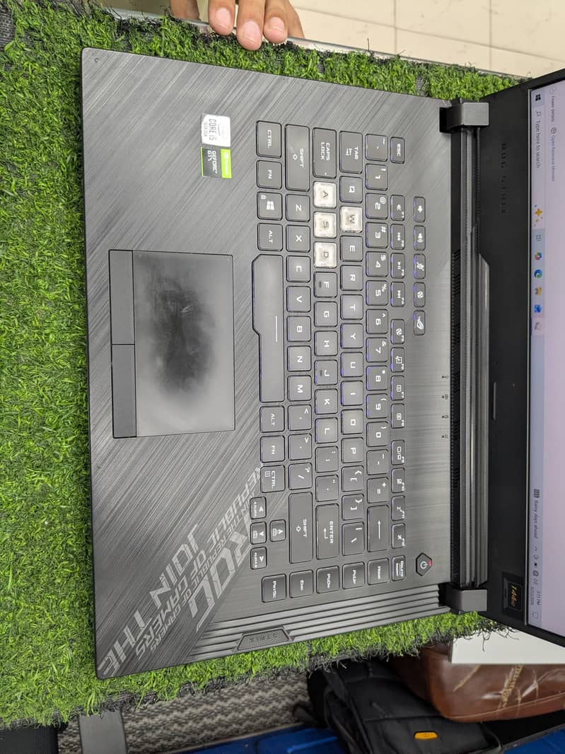 Ror Strix 6