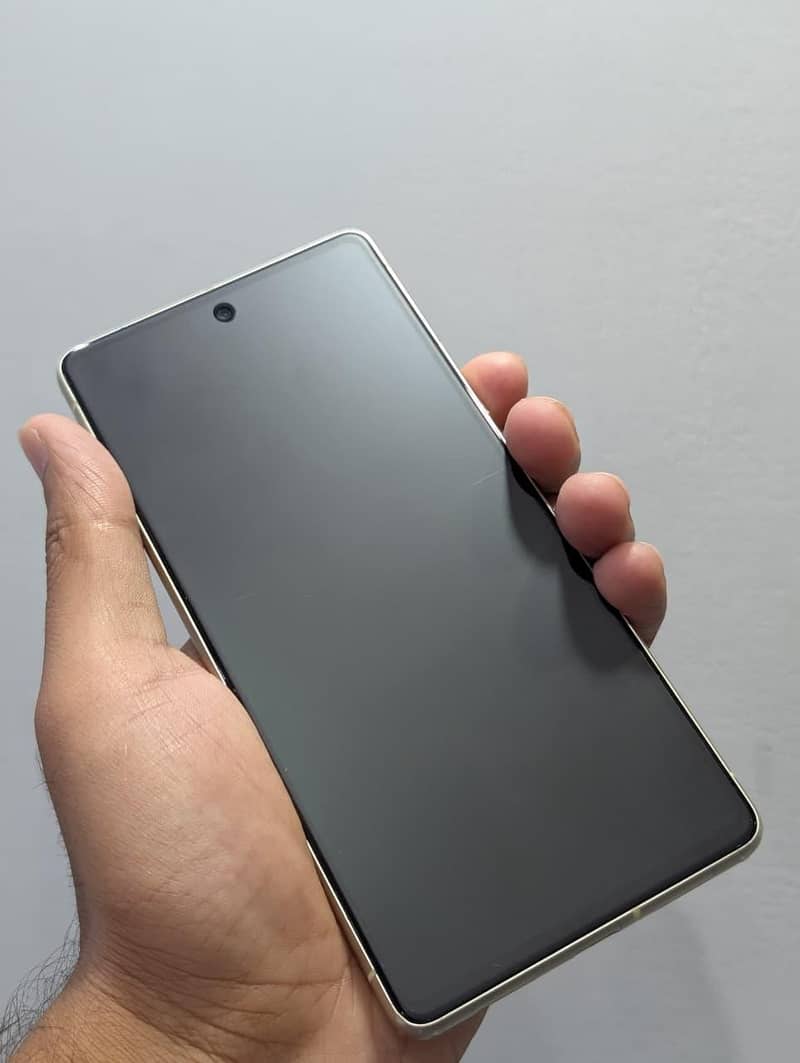 Google Pixel 7 3