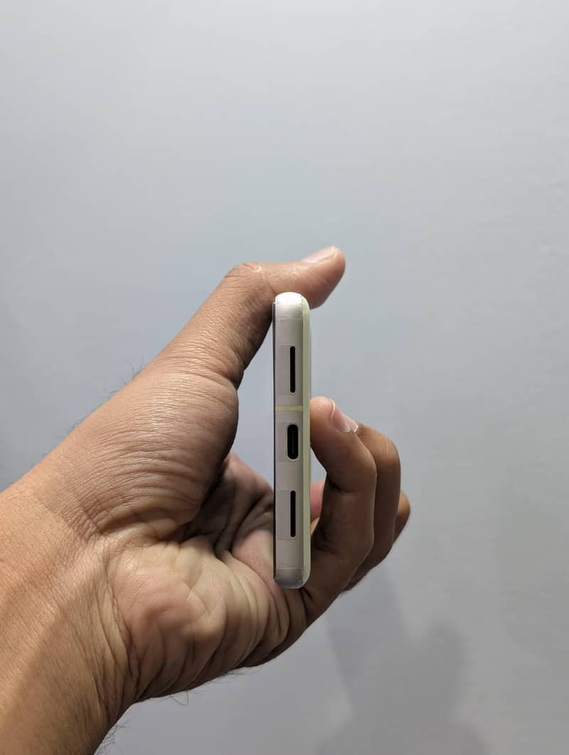 Google Pixel 7 5