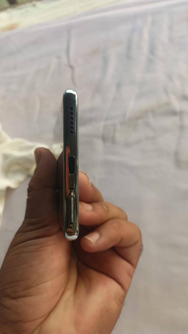 Tecno Camon 40pro 3