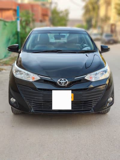 Toyota Yaris ativ 2021 model  full original