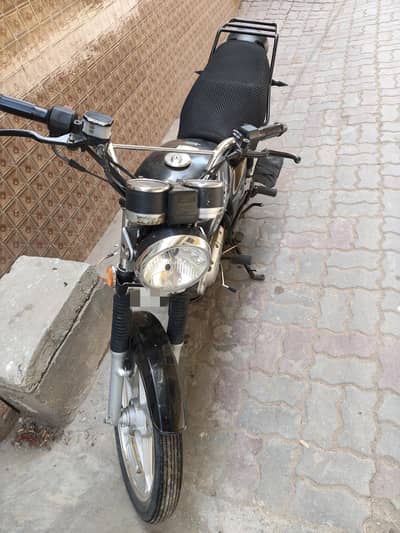 Suzuki GS 150 SE