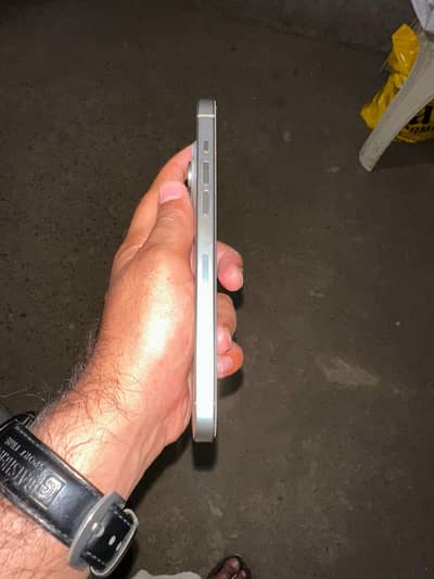 iphone 15pro max 4month sim time k sath new phone