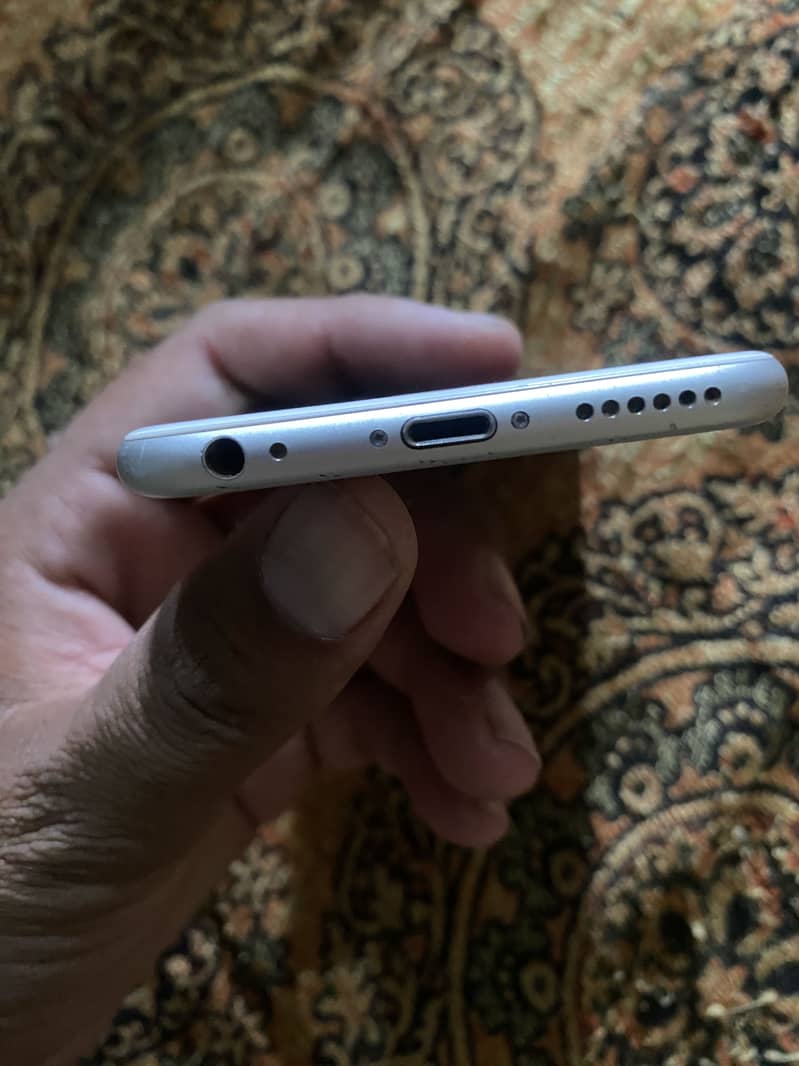 Apple iPhone 6 2