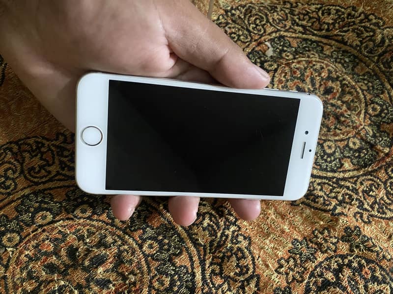 Apple iPhone 6 3
