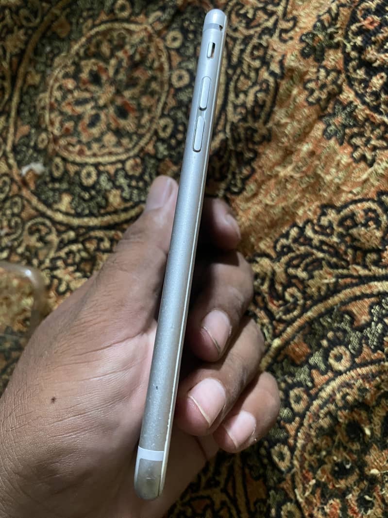 Apple iPhone 6 6