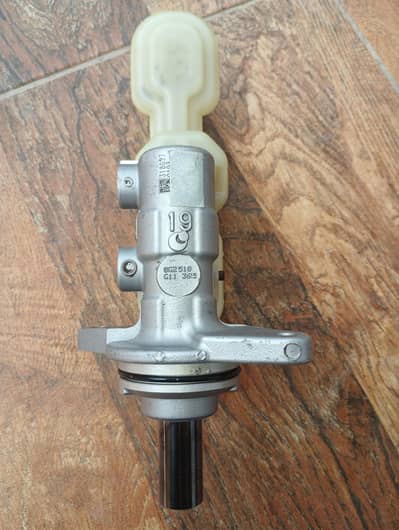 Master Cylinder for Suzuki Cars