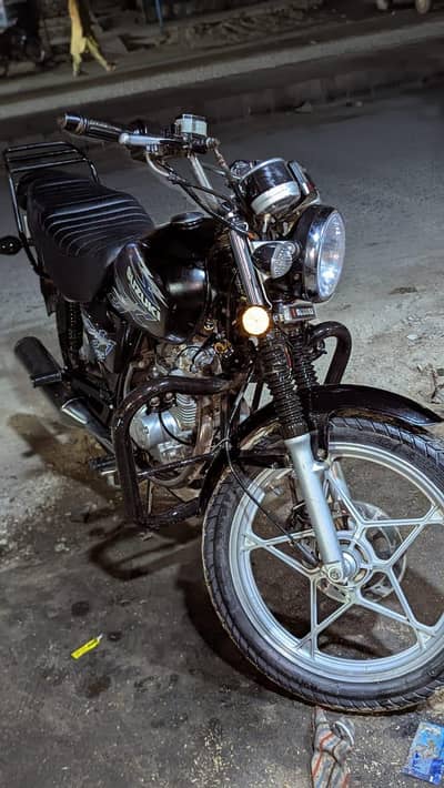 Suzuki 150 2019 model look like new