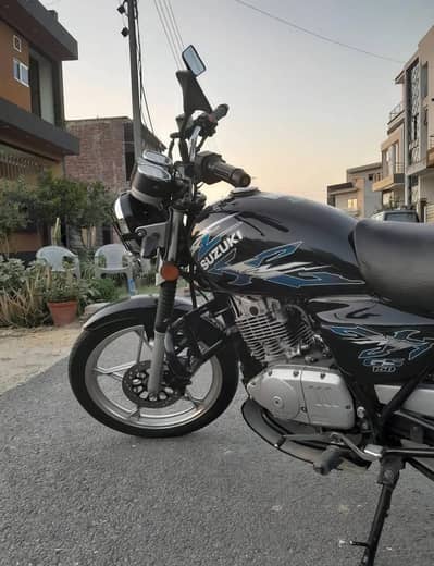 Suzuki GS 150 SE – Timson Tyres & Full Accessories | Neat & Clean Bike