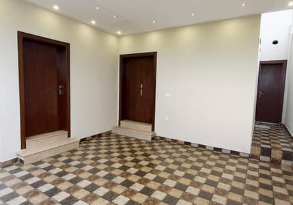 7 Marla House Situated In G-16/4 For sale