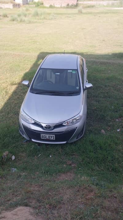Yaris 1.5 X full option like as a showroom condition