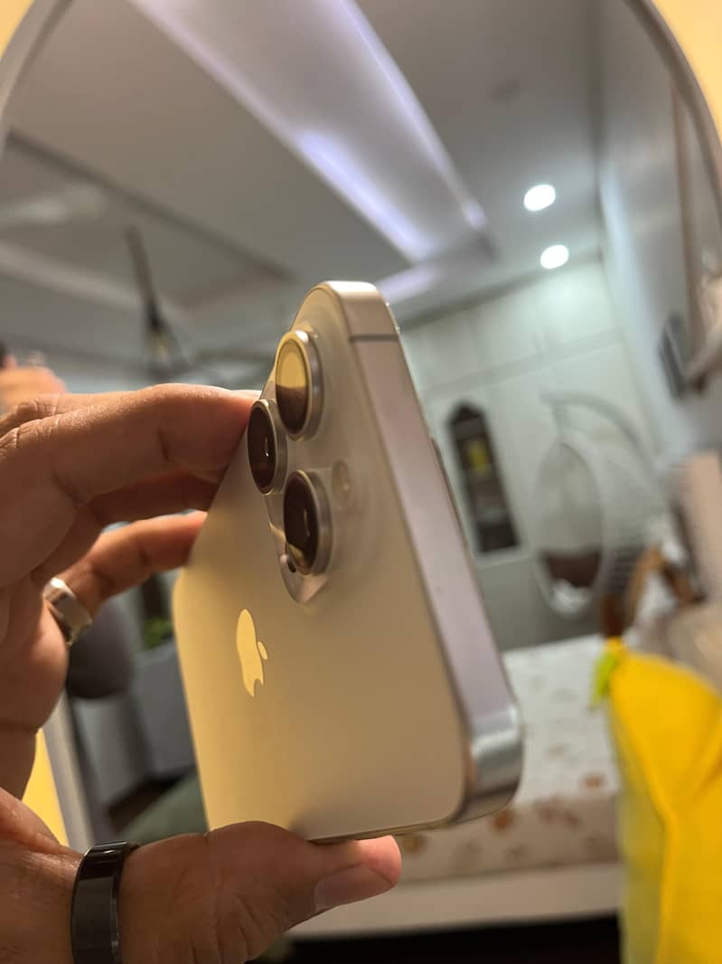 IPhone 15 pro max 4