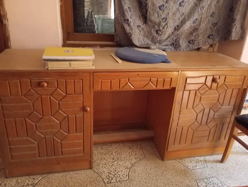Almari computer table wardrobe cupboard 3