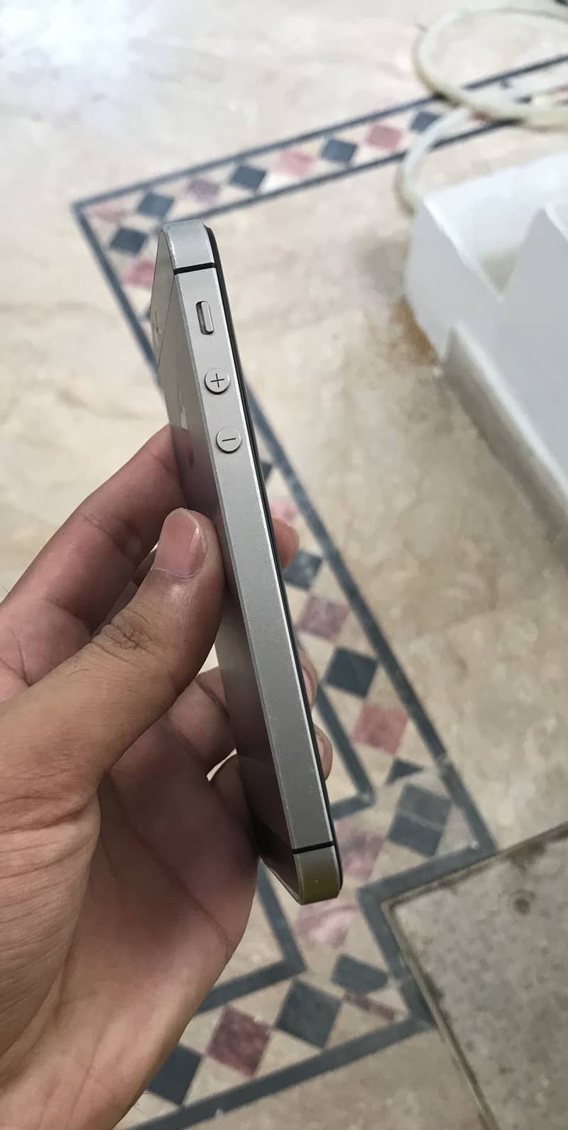 Apple iPhone 5se 2