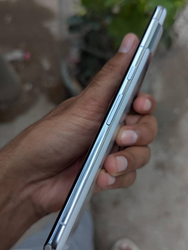 Google Pixel 7 Pro 6