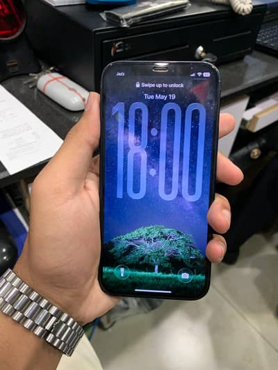 iPhone 12 factory unlock