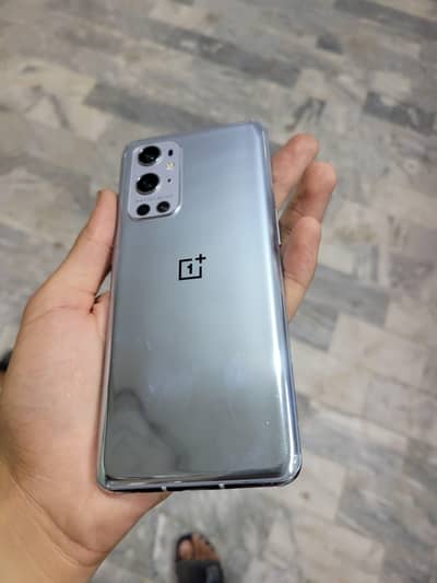 One Plus 9 Pro All genuine 10/10